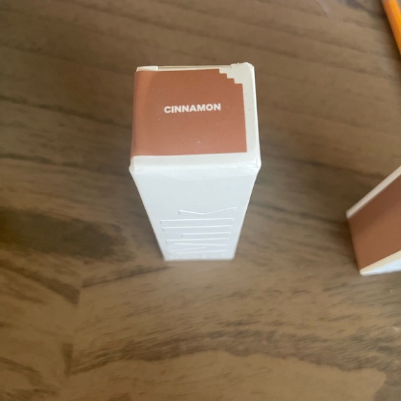 Milk Makeup flex foundation stick shad: Cinnamon - Picture 5 of 6